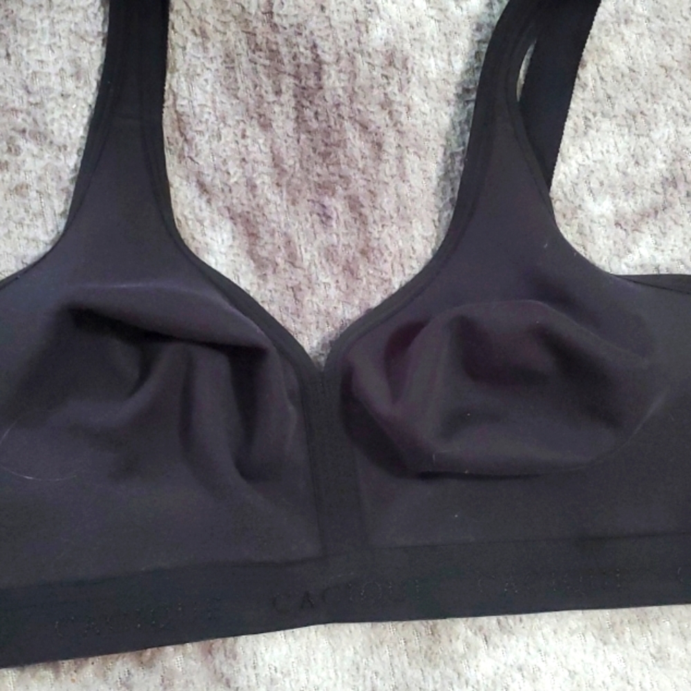 Cacique Poly-Cotton Full Coverage No-Wire Bras 42D. Black.